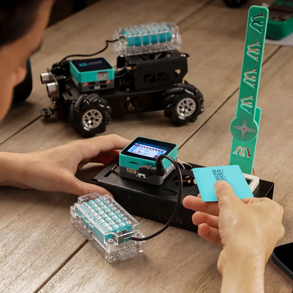 Classroom-ready robotics setup for collaborative student projects